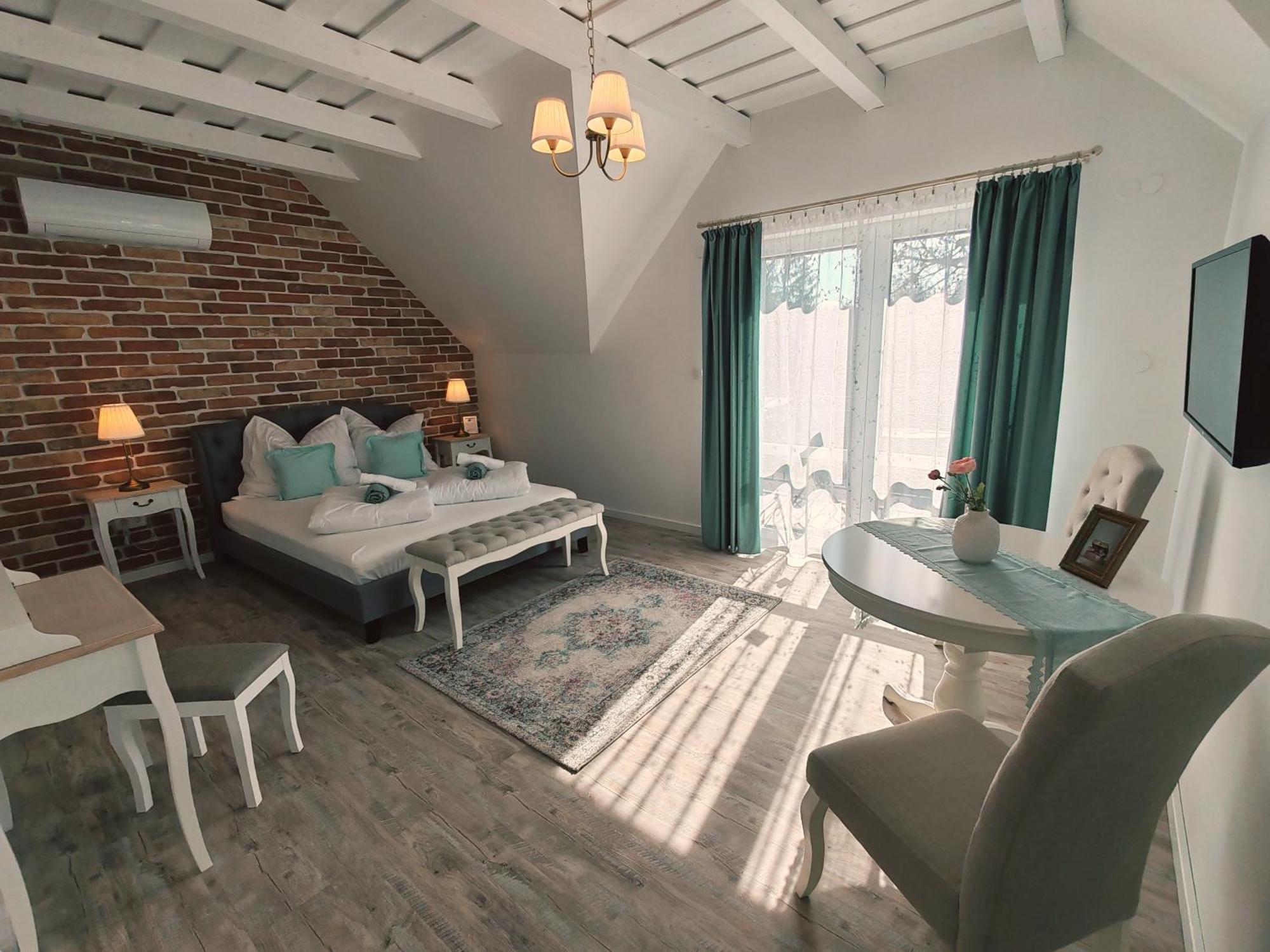 Elisoria Superiors Otel Cserszegtomaj Dış mekan fotoğraf